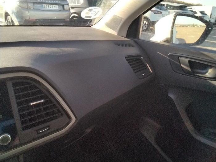 SEAT Ateca 1.6 TDI S&S Ecomotive Reference 85 kW (115 CV) Vehículo usado en Madrid SEAT Ateca 1.6 TDI S&S Ecomotive Reference 85 kW (115 CV) Vehículo usado en Madrid