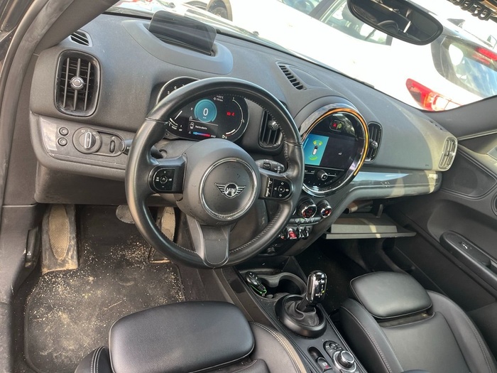 MINI MINI Countryman Cooper 100 kW (136 CV) Vehículo usado en Madrid MINI MINI Countryman Cooper 100 kW (136 CV) Vehículo usado en Madrid