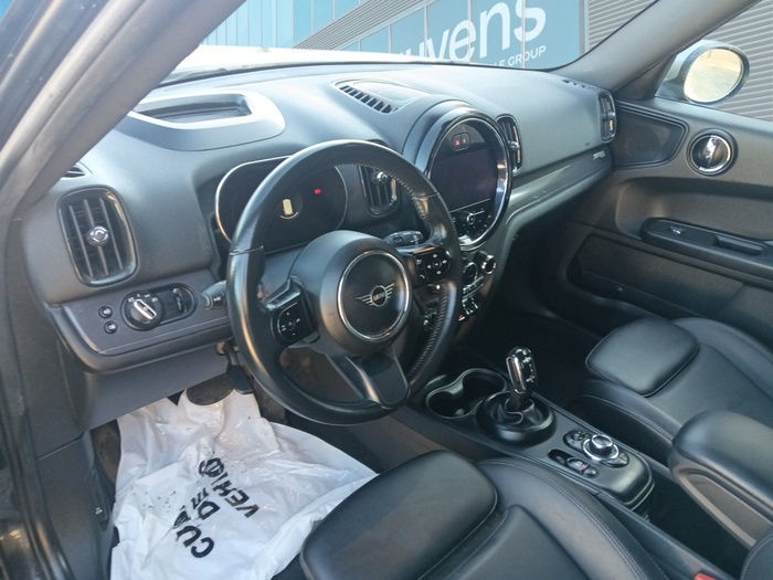 MINI MINI Countryman Cooper 100 kW (136 CV) Vehículo usado en Madrid MINI MINI Countryman Cooper 100 kW (136 CV) Vehículo usado en Madrid