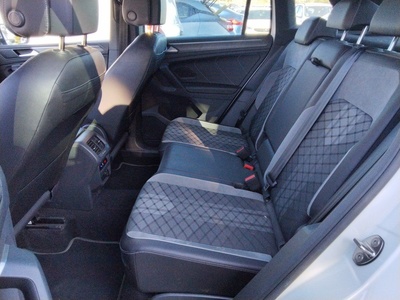 Volkswagen Tiguan R-Line 2.0 TDI 110 kW (150 CV) DSG 9 Volkswagen Tiguan R-Line 2.0 TDI 110 kW (150 CV) DSG 9