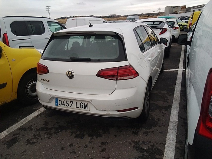 Volkswagen e-Golf ePower 100 kW (136 CV) Vehículo usado en Madrid Volkswagen e-Golf ePower 100 kW (136 CV) Vehículo usado en Madrid
