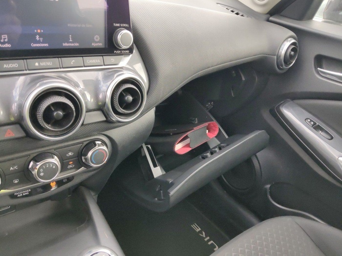 Nissan Juke DIG-T Acenta 84 kW (114 CV) Vehículo usado en Madrid Nissan Juke DIG-T Acenta 84 kW (114 CV) Vehículo usado en Madrid