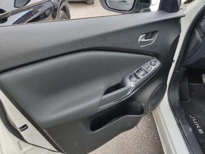 Nissan Juke DIG-T Acenta 84 kW (114 CV) Vehículo usado en Madrid Nissan Juke DIG-T Acenta 84 kW (114 CV) Vehículo usado en Madrid