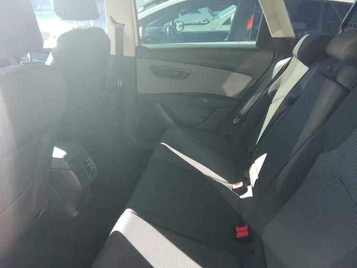 SEAT León ST 1.6 TDI S&S Style 85 kW (115 CV) Vehículo usado en Madrid SEAT León ST 1.6 TDI S&S Style 85 kW (115 CV) Vehículo usado en Madrid