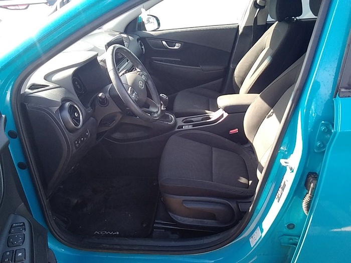 Hyundai Kona 1.0 TGDi Tecno 4x2 88 kW (120 CV) Vehículo usado en Madrid Hyundai Kona 1.0 TGDi Tecno 4x2 88 kW (120 CV) Vehículo usado en Madrid