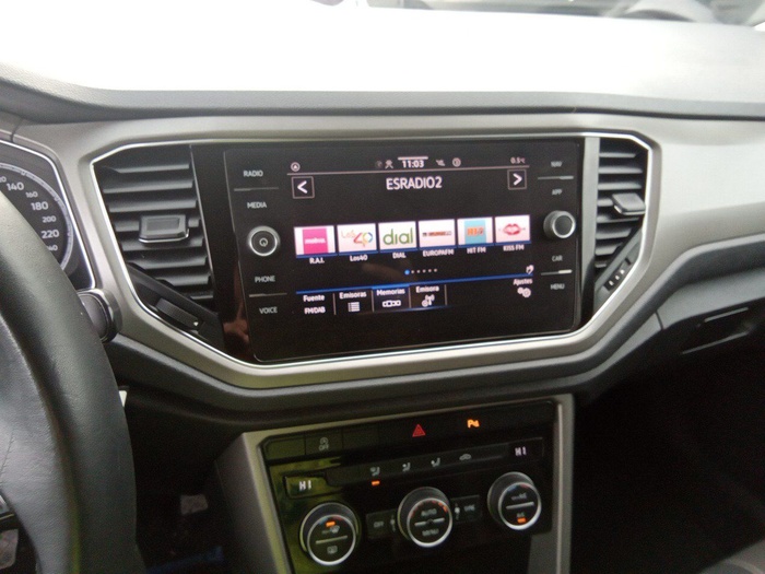 Volkswagen T-Roc Advance R-Line 1.0 TSI 81 kW (110 CV) Vehículo usado en Madrid Volkswagen T-Roc Advance R-Line 1.0 TSI 81 kW (110 CV) Vehículo usado en Madrid