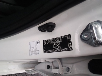 Toyota Corolla 1.8 125H Business Plus E-CVT 90 kW (122 CV) 12 Toyota Corolla 1.8 125H Business Plus E-CVT 90 kW (122 CV) 12