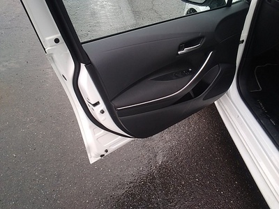 Toyota Corolla 1.8 125H Business Plus E-CVT 90 kW (122 CV) 11 Toyota Corolla 1.8 125H Business Plus E-CVT 90 kW (122 CV) 11