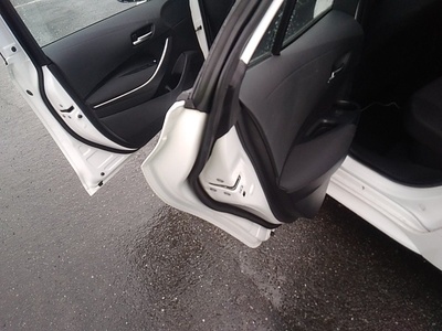 Toyota Corolla 1.8 125H Business Plus E-CVT 90 kW (122 CV) 10 Toyota Corolla 1.8 125H Business Plus E-CVT 90 kW (122 CV) 10