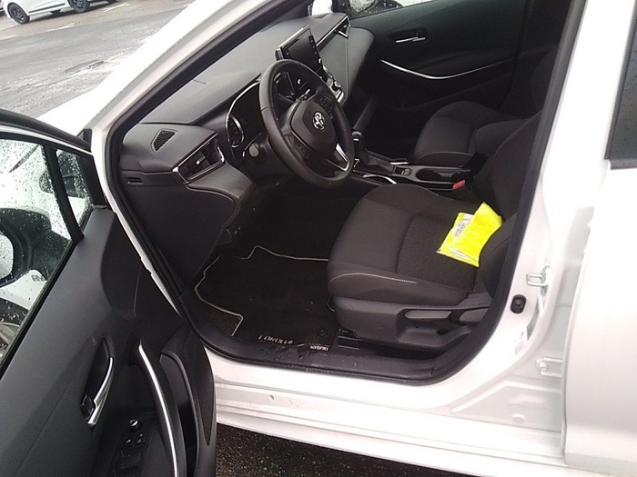 Toyota Corolla 1.8 125H Business Plus E-CVT 90 kW (122 CV) Vehículo usado en Madrid Toyota Corolla 1.8 125H Business Plus E-CVT 90 kW (122 CV) Vehículo usado en Madrid