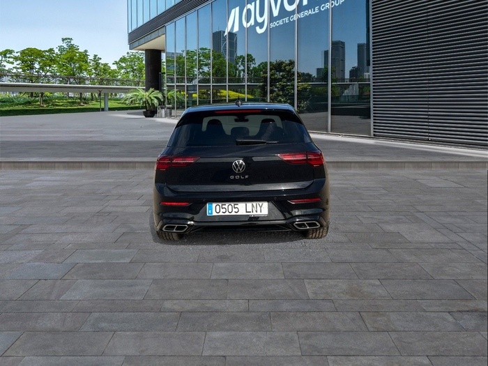 Volkswagen Golf R-Line 2.0 TDI 110 kW (150 CV) DSG Vehículo usado en Madrid Volkswagen Golf R-Line 2.0 TDI 110 kW (150 CV) DSG Vehículo usado en Madrid