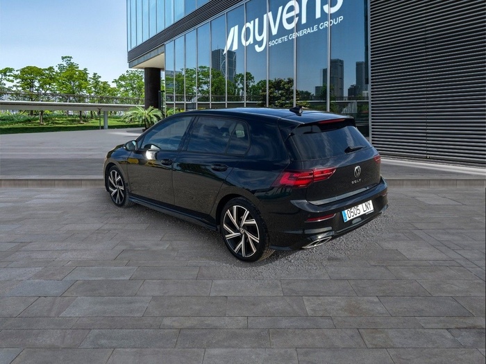 Volkswagen Golf R-Line 2.0 TDI 110 kW (150 CV) DSG Vehículo usado en Madrid Volkswagen Golf R-Line 2.0 TDI 110 kW (150 CV) DSG Vehículo usado en Madrid