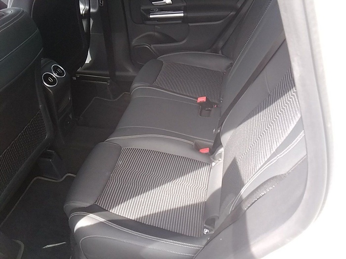 Mercedes-Benz Clase B 200 d 110 kW (150 CV) Vehículo usado en Madrid Mercedes-Benz Clase B 200 d 110 kW (150 CV) Vehículo usado en Madrid