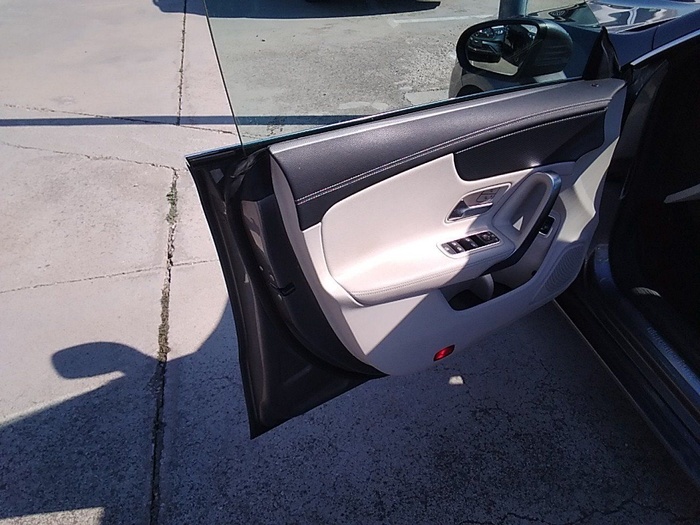 Mercedes-Benz CLA Shooting Brake 220 d 140 kW (190 CV) Vehículo usado en Madrid Mercedes-Benz CLA Shooting Brake 220 d 140 kW (190 CV) Vehículo usado en Madrid