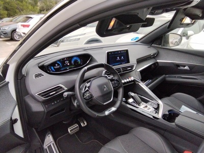 Peugeot 3008 Hybrid 300 GT Line e-EAT8 221 kW (300 CV) 7 Peugeot 3008 Hybrid 300 GT Line e-EAT8 221 kW (300 CV) 7