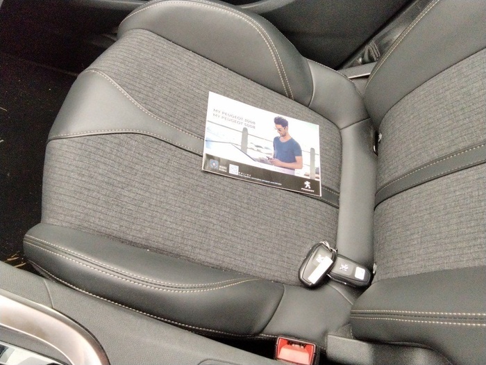 Peugeot 3008 Hybrid 300 GT Line e-EAT8 221 kW (300 CV) Vehículo usado en Madrid Peugeot 3008 Hybrid 300 GT Line e-EAT8 221 kW (300 CV) Vehículo usado en Madrid