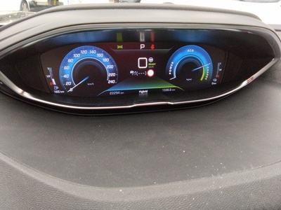 Peugeot 3008 Hybrid 300 GT Line e-EAT8 221 kW (300 CV) 8 Peugeot 3008 Hybrid 300 GT Line e-EAT8 221 kW (300 CV) 8