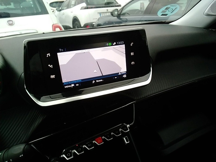 Peugeot 2008 BlueHDi 110 S&S Active Pack 81 kW (110 CV) Vehículo usado en Madrid Peugeot 2008 BlueHDi 110 S&S Active Pack 81 kW (110 CV) Vehículo usado en Madrid