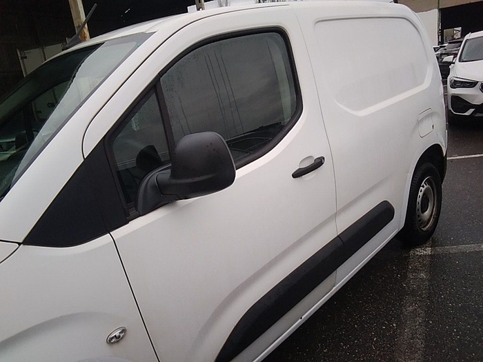 Citroen Berlingo Furgon BlueHDi 100 Talla M Control 73 kW (100 CV) Vehículo usado en Madrid Citroen Berlingo Furgon BlueHDi 100 Talla M Control 73 kW (100 CV) Vehículo usado en Madrid