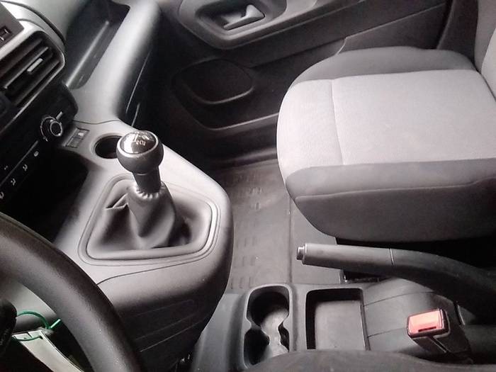 Citroen Berlingo Furgon BlueHDi 100 Talla M Control 73 kW (100 CV) Vehículo usado en Madrid Citroen Berlingo Furgon BlueHDi 100 Talla M Control 73 kW (100 CV) Vehículo usado en Madrid