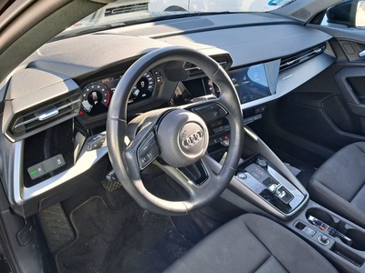 Audi A3 Sportback 30 TFSI 81 kW (110 CV) S tronic 7 Audi A3 Sportback 30 TFSI 81 kW (110 CV) S tronic 7