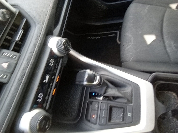 Toyota Rav4 2.5l hybrid Advance 160 kW (218 CV) Vehículo usado en Madrid Toyota Rav4 2.5l hybrid Advance 160 kW (218 CV) Vehículo usado en Madrid