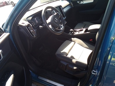 Volvo XC40 T4 Recharge PHEV Core Auto 155 kW (211 CV) 7 Volvo XC40 T4 Recharge PHEV Core Auto 155 kW (211 CV) 7