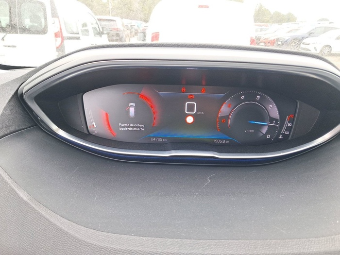 Peugeot 3008 BlueHDi 130 S&S Active Pack 96 kW (130 CV) Vehículo usado en Madrid Peugeot 3008 BlueHDi 130 S&S Active Pack 96 kW (130 CV) Vehículo usado en Madrid