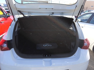 Hyundai i20 1.0 TGDI 48V Essence 74 kW (100 CV) 14 Hyundai i20 1.0 TGDI 48V Essence 74 kW (100 CV) 14