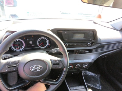 Hyundai i20 1.0 TGDI 48V Essence 74 kW (100 CV) 9 Hyundai i20 1.0 TGDI 48V Essence 74 kW (100 CV) 9