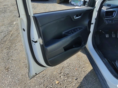 Kia Stonic 1.0 T-GDi Black Edition 74 kW (100 CV) 11 Kia Stonic 1.0 T-GDi Black Edition 74 kW (100 CV) 11