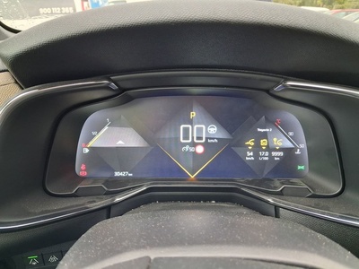 DS DS7 Crossback BlueHDi 130 Bastille Auto 96 kW (130 CV) 12 DS DS7 Crossback BlueHDi 130 Bastille Auto 96 kW (130 CV) 12