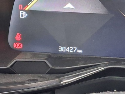 DS DS7 Crossback BlueHDi 130 Bastille Auto 96 kW (130 CV) 13 DS DS7 Crossback BlueHDi 130 Bastille Auto 96 kW (130 CV) 13