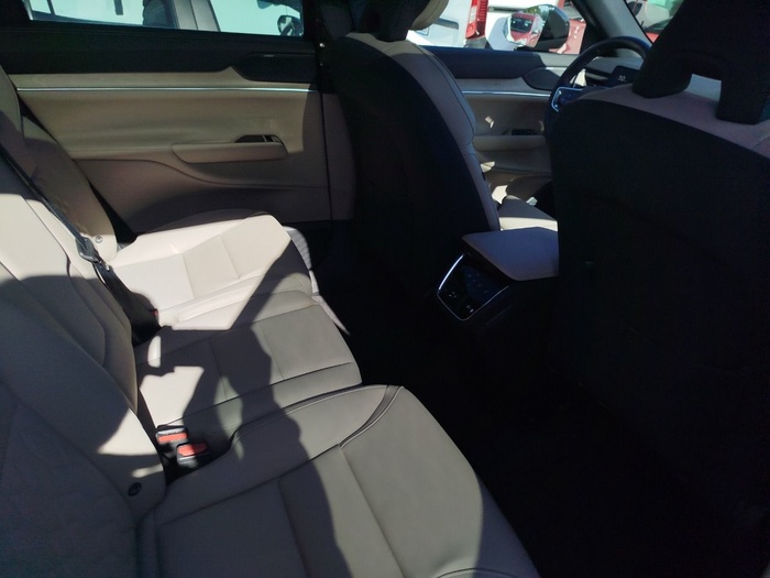 Volvo EX90 Twin BEV Ultra eAWD 300 kW (408 CV) Vehículo usado en Madrid Volvo EX90 Twin BEV Ultra eAWD 300 kW (408 CV) Vehículo usado en Madrid