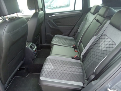 Volkswagen Tiguan R-Line 2.0 TDI 110 kW (150 CV) DSG 9 Volkswagen Tiguan R-Line 2.0 TDI 110 kW (150 CV) DSG 9