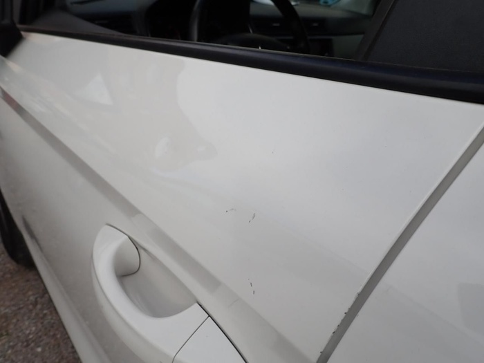 SEAT Arona 1.6 TDI Ecomotive Style 70 kW (95 CV) Vehículo usado en Madrid SEAT Arona 1.6 TDI Ecomotive Style 70 kW (95 CV) Vehículo usado en Madrid