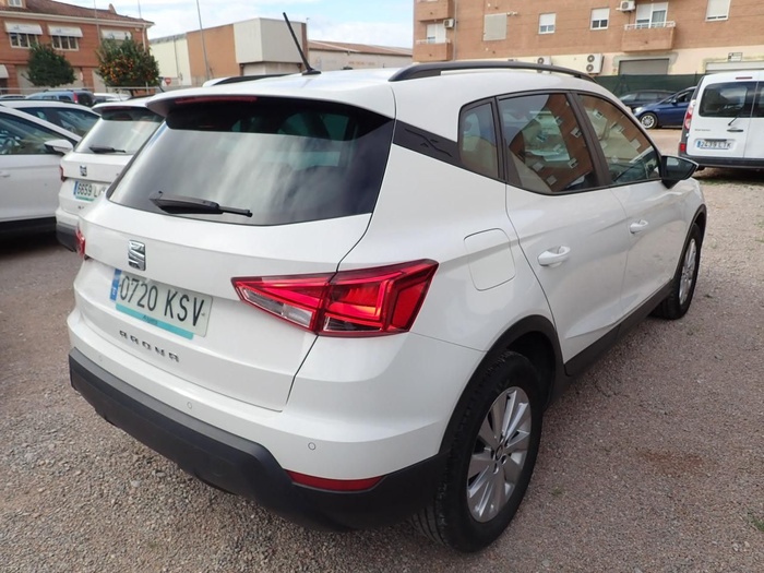 SEAT Arona 1.6 TDI Ecomotive Style 70 kW (95 CV) Vehículo usado en Madrid SEAT Arona 1.6 TDI Ecomotive Style 70 kW (95 CV) Vehículo usado en Madrid