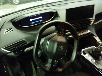 Peugeot 3008 BlueHDi 130 S&S Active Pack 96 kW (130 CV) 7 Peugeot 3008 BlueHDi 130 S&S Active Pack 96 kW (130 CV) 7