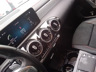 Mercedes-Benz CLA 200 d 110 kW (150 CV) 10 Mercedes-Benz CLA 200 d 110 kW (150 CV) 10