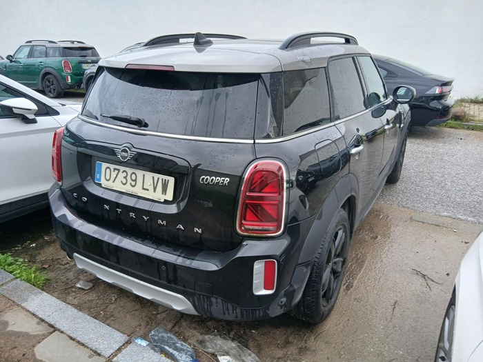 MINI MINI Countryman Cooper 100 kW (136 CV) Vehículo usado en Madrid MINI MINI Countryman Cooper 100 kW (136 CV) Vehículo usado en Madrid