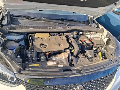 Peugeot 2008 BlueHDi 110 S&S Active Pack 81 kW (110 CV) 13 Peugeot 2008 BlueHDi 110 S&S Active Pack 81 kW (110 CV) 13