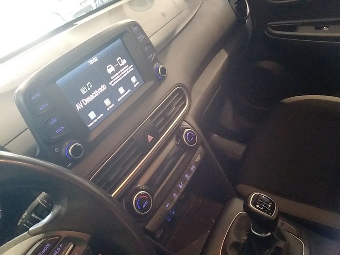 Hyundai Kona 1.0 TGDI Klass 4x2 88 kW (120 CV) Vehículo usado en Madrid Hyundai Kona 1.0 TGDI Klass 4x2 88 kW (120 CV) Vehículo usado en Madrid