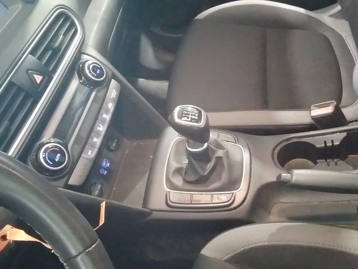 Hyundai Kona 1.0 TGDI Klass 4x2 88 kW (120 CV) Vehículo usado en Madrid Hyundai Kona 1.0 TGDI Klass 4x2 88 kW (120 CV) Vehículo usado en Madrid