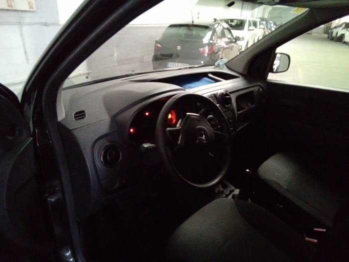 Dacia Dokker Van Ambiance dCi 55 kW (75 CV) Vehículo usado en Madrid Dacia Dokker Van Ambiance dCi 55 kW (75 CV) Vehículo usado en Madrid