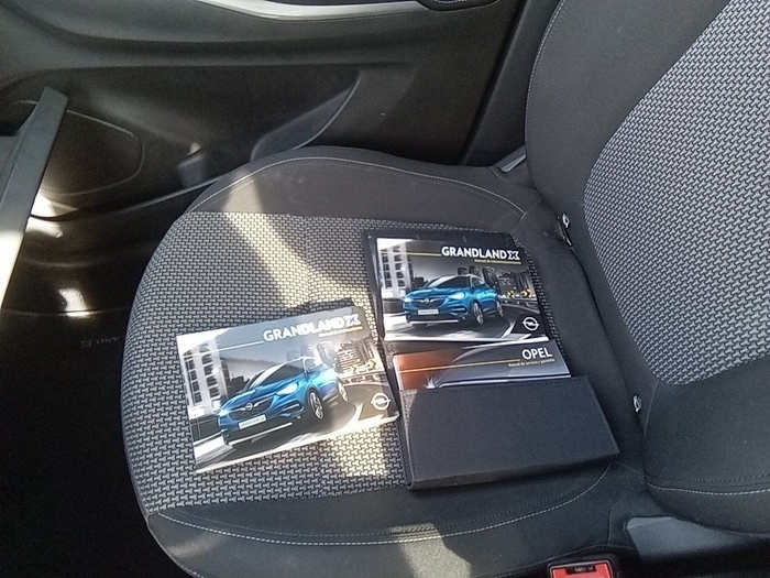 Opel Grandland X 1.5 CDTi Selective 96 kW (130 CV) Vehículo usado en Madrid Opel Grandland X 1.5 CDTi Selective 96 kW (130 CV) Vehículo usado en Madrid