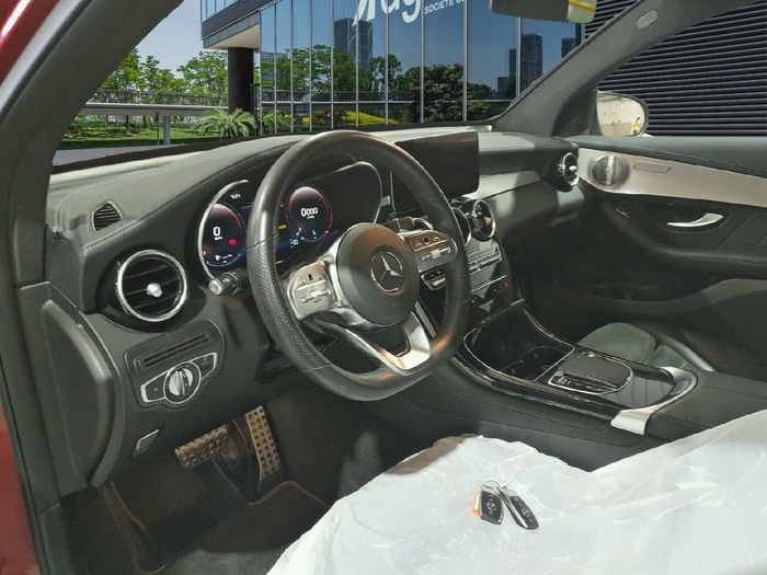 Mercedes-Benz GLC Coupé 300 d 4Matic 180 kW (245 CV) Vehículo usado en Madrid Mercedes-Benz GLC Coupé 300 d 4Matic 180 kW (245 CV) Vehículo usado en Madrid