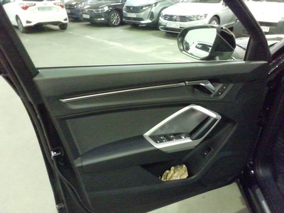 Audi Q3 Advanced 35 TDI 110 kW (150 CV) S tronic 15 Audi Q3 Advanced 35 TDI 110 kW (150 CV) S tronic 15