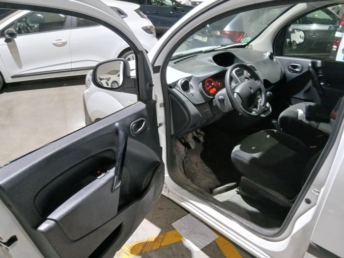 Renault Kangoo Furgon Profesional dCi 66 kW (90 CV) Vehículo usado en Madrid Renault Kangoo Furgon Profesional dCi 66 kW (90 CV) Vehículo usado en Madrid