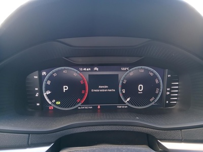 Skoda Karoq 2.0 TDI Ambition 4X4 DSG 110 kW (150 CV) 7 Skoda Karoq 2.0 TDI Ambition 4X4 DSG 110 kW (150 CV) 7