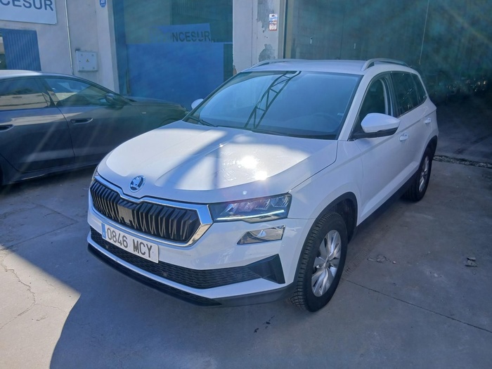 Skoda Karoq 2.0 TDI Ambition 4X4 DSG 110 kW (150 CV) Vehículo usado en Madrid Skoda Karoq 2.0 TDI Ambition 4X4 DSG 110 kW (150 CV) Vehículo usado en Madrid